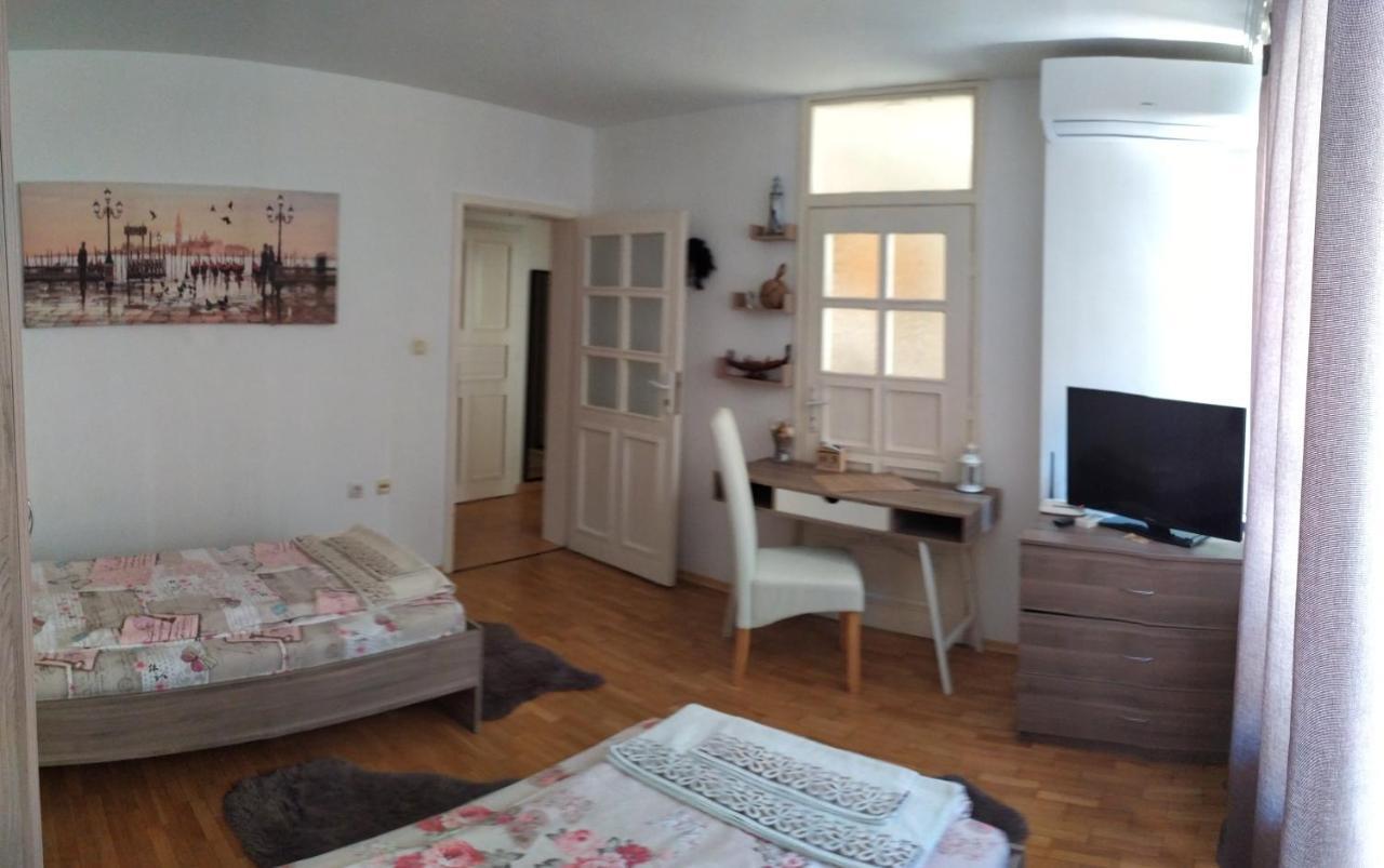 Apartament Bogoslovovi Varna Exterior foto